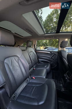 Внедорожник / Кроссовер Audi Q7 2014 в 
