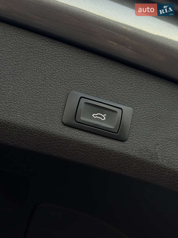 Позашляховик / Кросовер Audi Q7 2014 в Львові