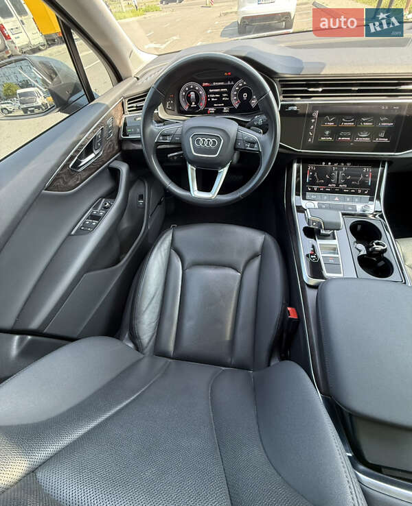 Внедорожник / Кроссовер Audi Q7 2019 в Киеве фото 11 Внедорожник / Кроссовер Audi Q7 2019 в Киеве
