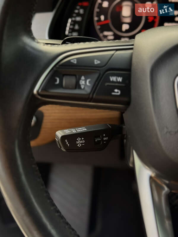 Внедорожник / Кроссовер Audi Q7 2016 в Ровно