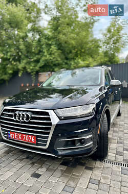 Внедорожник / Кроссовер Audi Q7 2018 в 