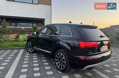 Внедорожник / Кроссовер Audi Q7 2017 в 
