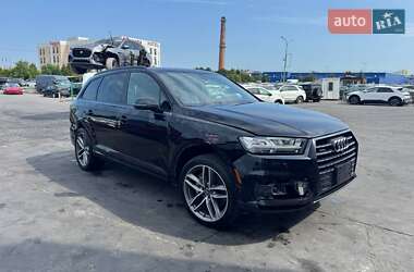 Внедорожник / Кроссовер Audi Q7 2018 в 