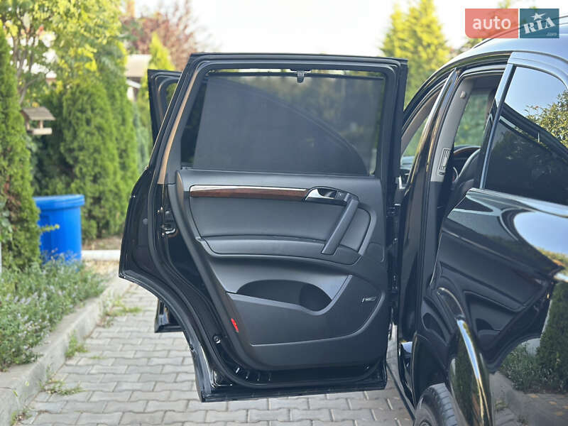 Внедорожник / Кроссовер Audi Q7 2011 в Одессе