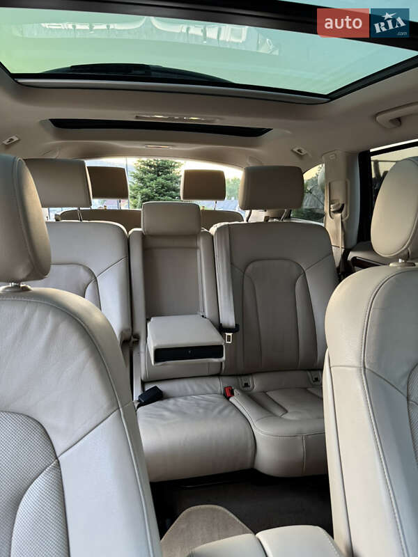 Позашляховик / Кросовер Audi Q7 2011 в Чернівцях