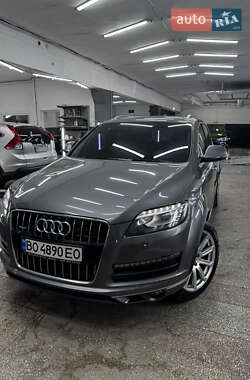 Внедорожник / Кроссовер Audi Q7 2014 в 