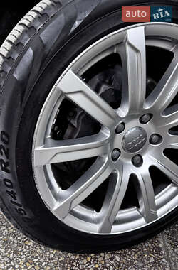 Внедорожник / Кроссовер Audi Q7 2014 в 
