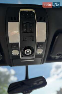 Внедорожник / Кроссовер Audi Q7 2012 в 