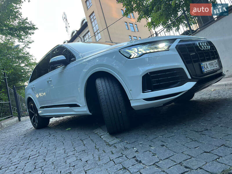 Позашляховик / Кросовер Audi Q7 2019 в Києві фото 9 Позашляховик / Кросовер Audi Q7 2019 в Києві