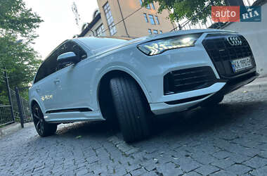 Внедорожник / Кроссовер Audi Q7 2019 в 