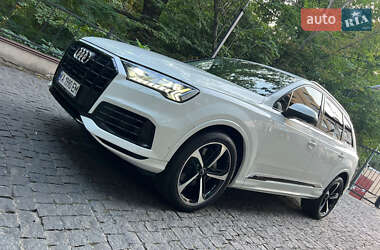 Внедорожник / Кроссовер Audi Q7 2019 в 