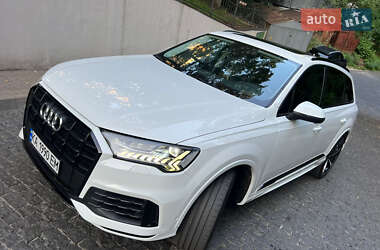Внедорожник / Кроссовер Audi Q7 2019 в 