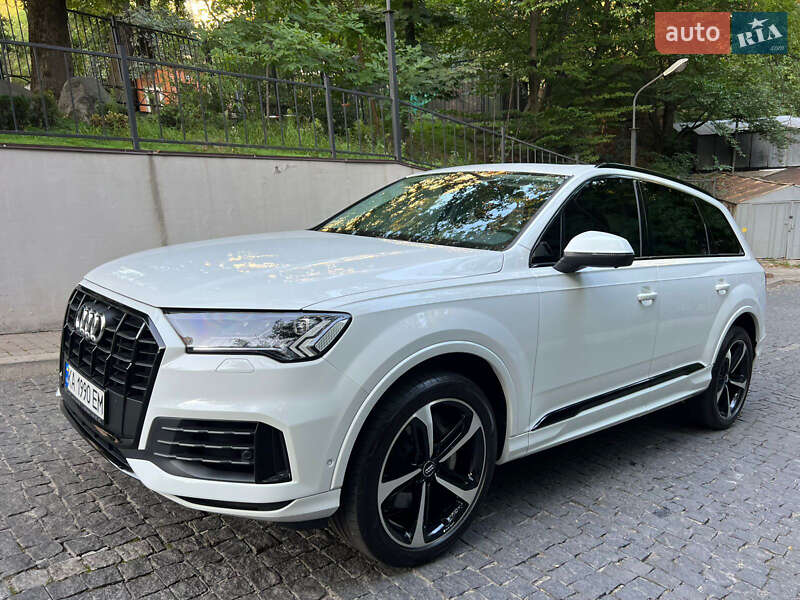 Позашляховик / Кросовер Audi Q7 2019 в Києві фото 44 Позашляховик / Кросовер Audi Q7 2019 в Києві