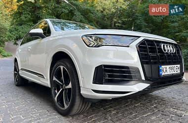 Внедорожник / Кроссовер Audi Q7 2019 в 