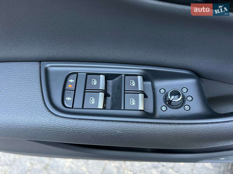Позашляховик / Кросовер Audi Q7 2019 в Києві фото 112 Позашляховик / Кросовер Audi Q7 2019 в Києві