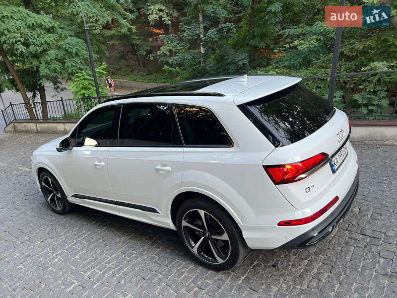 Позашляховик / Кросовер Audi Q7 2019 в Києві фото 125 Позашляховик / Кросовер Audi Q7 2019 в Києві