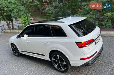 Внедорожник / Кроссовер Audi Q7 2019 в 