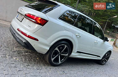 Внедорожник / Кроссовер Audi Q7 2019 в 