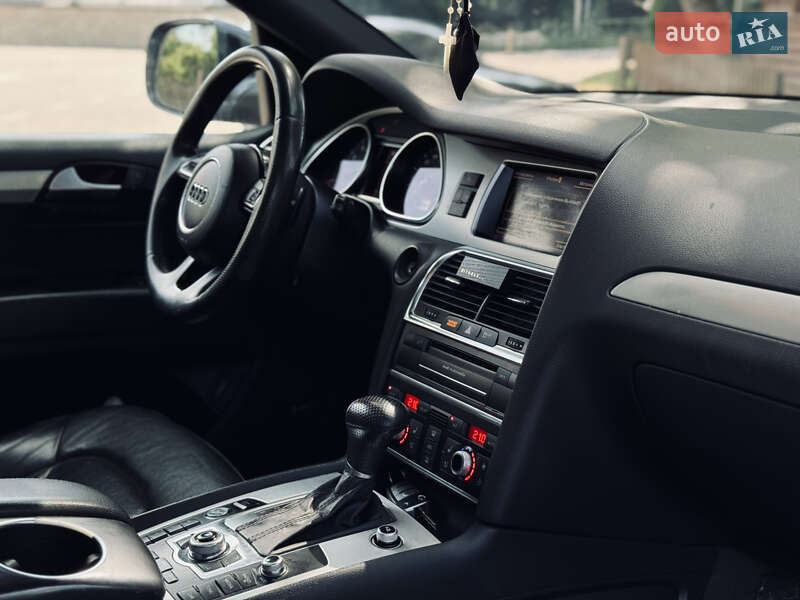 Внедорожник / Кроссовер Audi Q7 2013 в Тернополе
