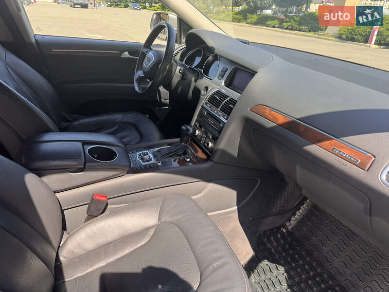 Позашляховик / Кросовер Audi Q7 2012 в Києві