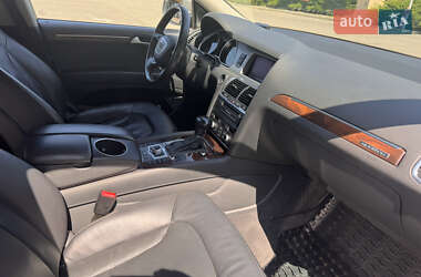 Позашляховик / Кросовер Audi Q7 2012 в 