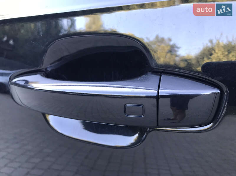 Позашляховик / Кросовер Audi Q7 2015 в Луцьку