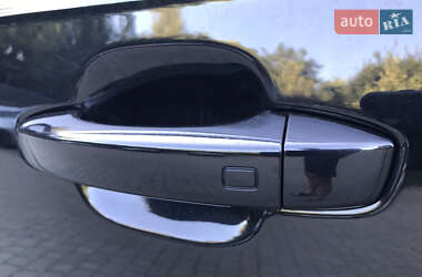 Внедорожник / Кроссовер Audi Q7 2015 в 
