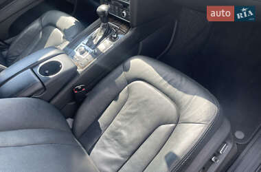 Внедорожник / Кроссовер Audi Q7 2015 в 
