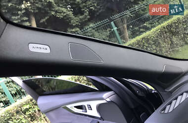 Внедорожник / Кроссовер Audi Q7 2015 в 