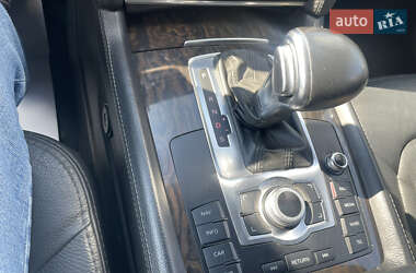 Внедорожник / Кроссовер Audi Q7 2015 в 