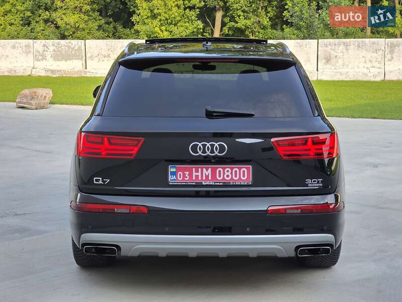 Внедорожник / Кроссовер Audi Q7 2017 в Луцке