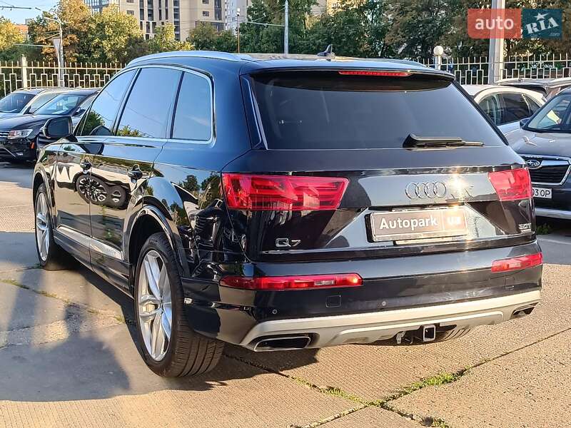 Позашляховик / Кросовер Audi Q7 2018 в Харкові