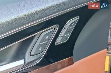 Внедорожник / Кроссовер Audi Q7 2018 в 