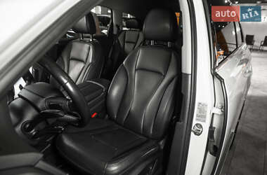 Внедорожник / Кроссовер Audi Q7 2016 в 