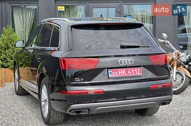 Внедорожник / Кроссовер Audi Q7 2018 в 