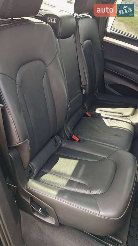 Внедорожник / Кроссовер Audi Q7 2015 в Киеве
