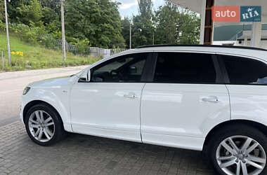 Внедорожник / Кроссовер Audi Q7 2011 в 