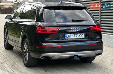 Внедорожник / Кроссовер Audi Q7 2018 в 