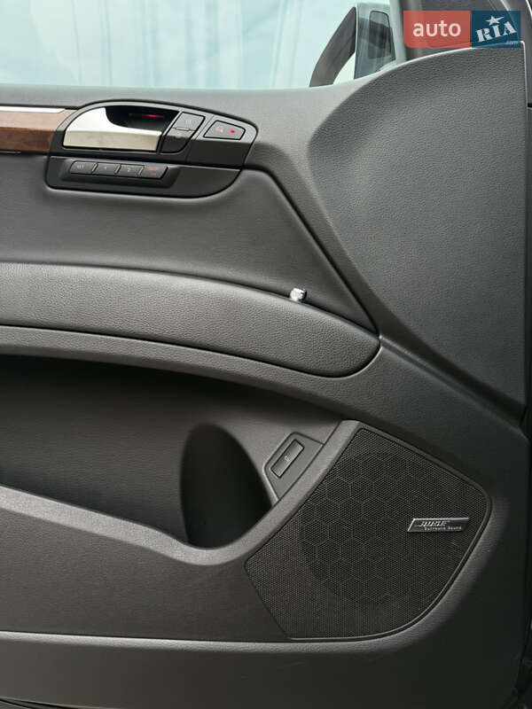 Внедорожник / Кроссовер Audi Q7 2012 в Шептицькому