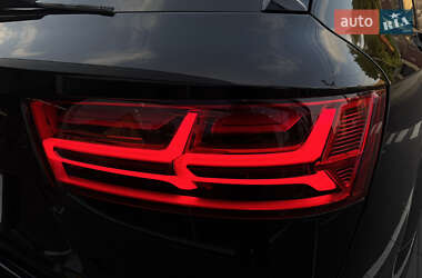 Внедорожник / Кроссовер Audi Q7 2015 в 
