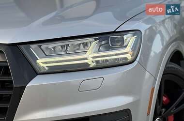 Внедорожник / Кроссовер Audi Q7 2019 в 