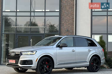 Внедорожник / Кроссовер Audi Q7 2019 в 
