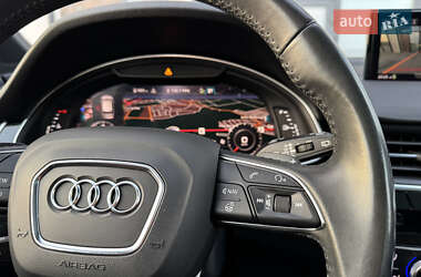 Внедорожник / Кроссовер Audi Q7 2019 в 