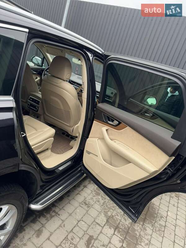 Позашляховик / Кросовер Audi Q7 2018 в Львові фото 35 Позашляховик / Кросовер Audi Q7 2018 в Львові