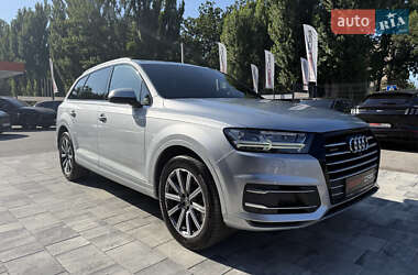 Внедорожник / Кроссовер Audi Q7 2018 в 
