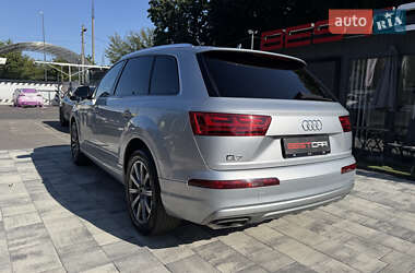 Внедорожник / Кроссовер Audi Q7 2018 в 
