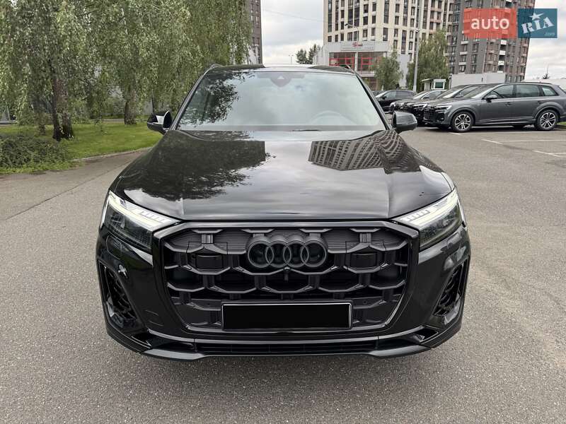 Внедорожник / Кроссовер Audi Q7 2024 в Киеве