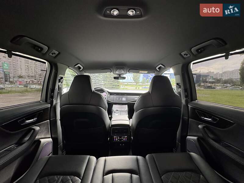 Внедорожник / Кроссовер Audi Q7 2024 в Киеве