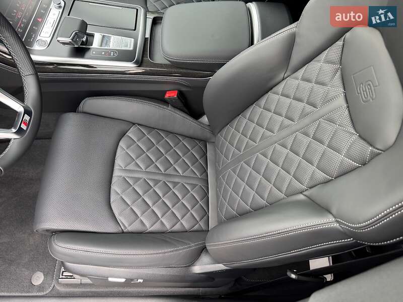 Внедорожник / Кроссовер Audi Q7 2024 в Киеве