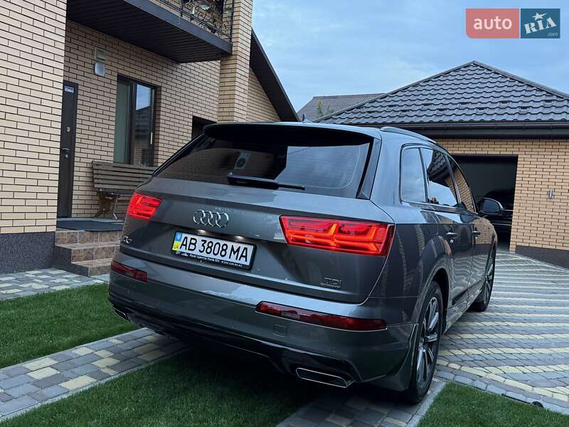 Внедорожник / Кроссовер Audi Q7 2017 в Виннице
